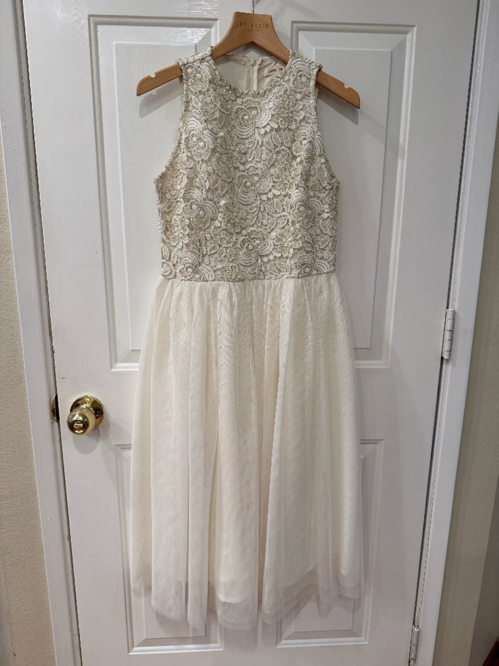 White lace and tulle dress - size small